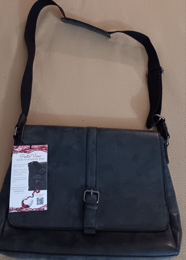 New Porto Vino 🍷 Wine Crossbody Bag w/ insulated Pouch Bag Holds 2 Bottle 1.5.liters