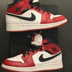 Air Jordan 1 Mid