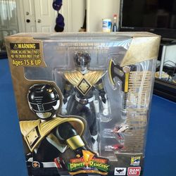 Armored Black Ranger Figure