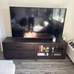 TV Roku 65in