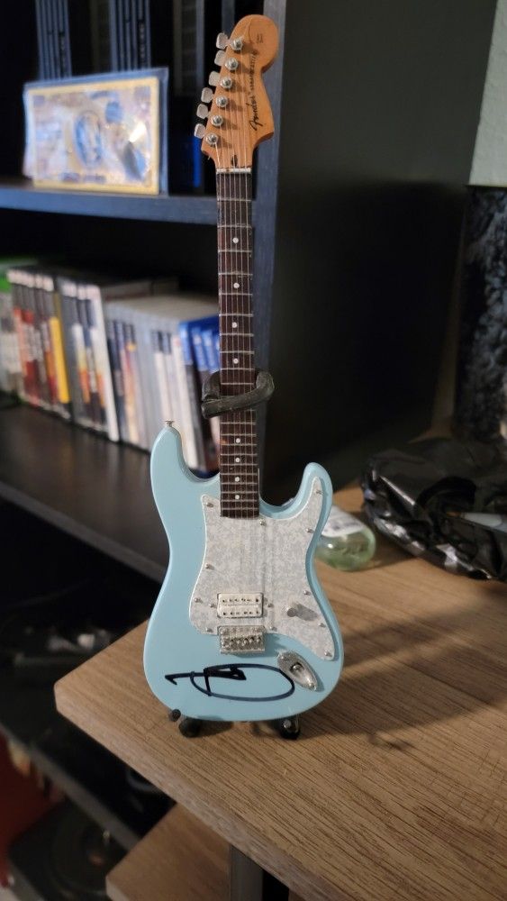 Tom Delonge Signed Mini Guitar