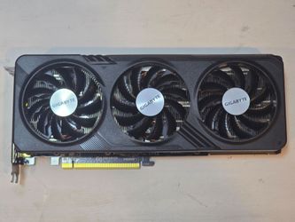 Gigabyte 7600 XT 16gb Graphics Card