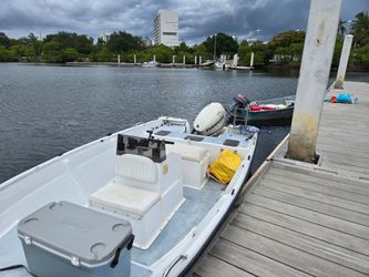 18.5ft center console 115hp outboard
