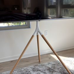 Tripod TV Stand For 32-65 Inch 