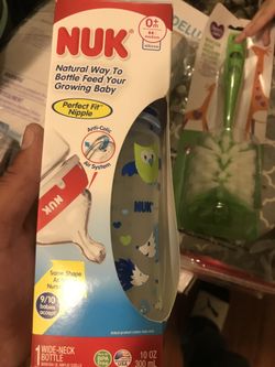 Baby Boy Bottle & Bottle Scruber