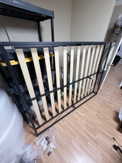Zinus Queen Metal Platform Bed Frame with Wood Slats