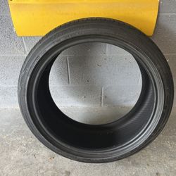 225 / 40 / 18 - Tire 🛞 SENTURY Brand