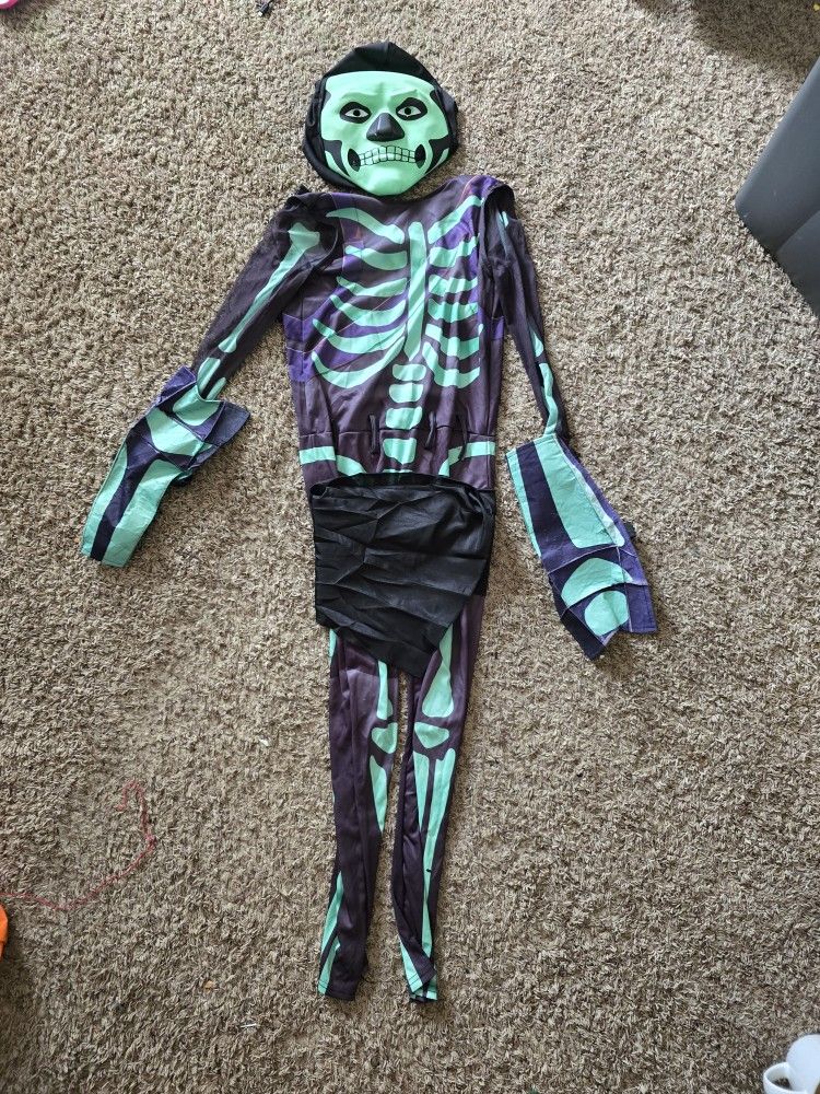 FORTNITE Halloween Costume Size 10/12 $10 Only Wore Once