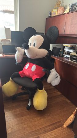 New  Disney Micky Mouse (Giant adult size)
