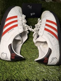 Hello Kitty Adidas 