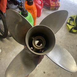 Bravo 4 Blade Boat Prop