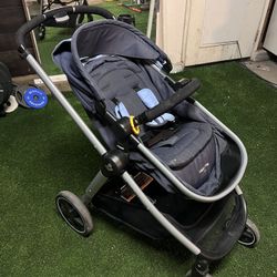 Maxi Cosà Car Seat + Stroller + Bassinet 5 In 1