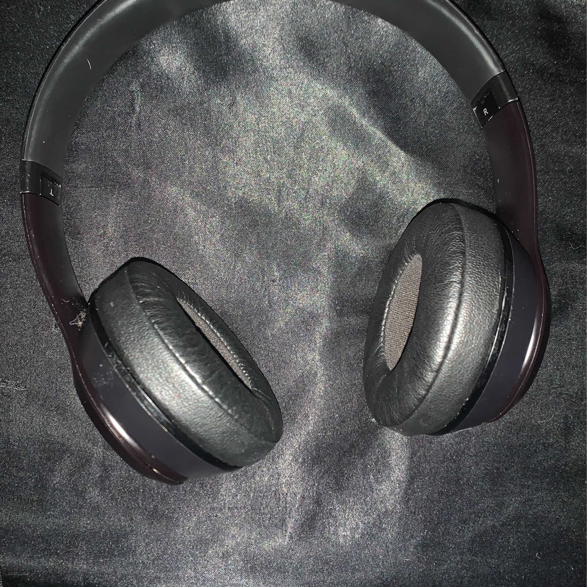 Beat Solo 3 Used Wireless Headphones