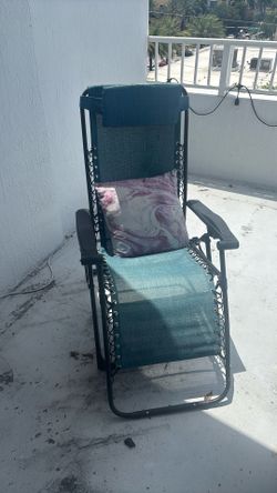 Blue zero gravity chair