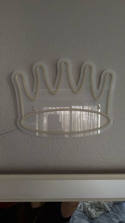 Crown LED wall Art 