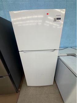 Frigidaire fridge + freezer