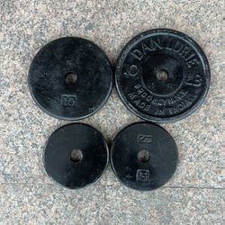 Total 30 Pounds …Metal Weight Lifting Plates…I’m In Bayside Queens 