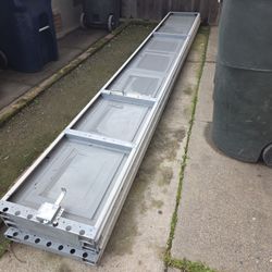14x7 Gargage Doors.  In Good Condition 
