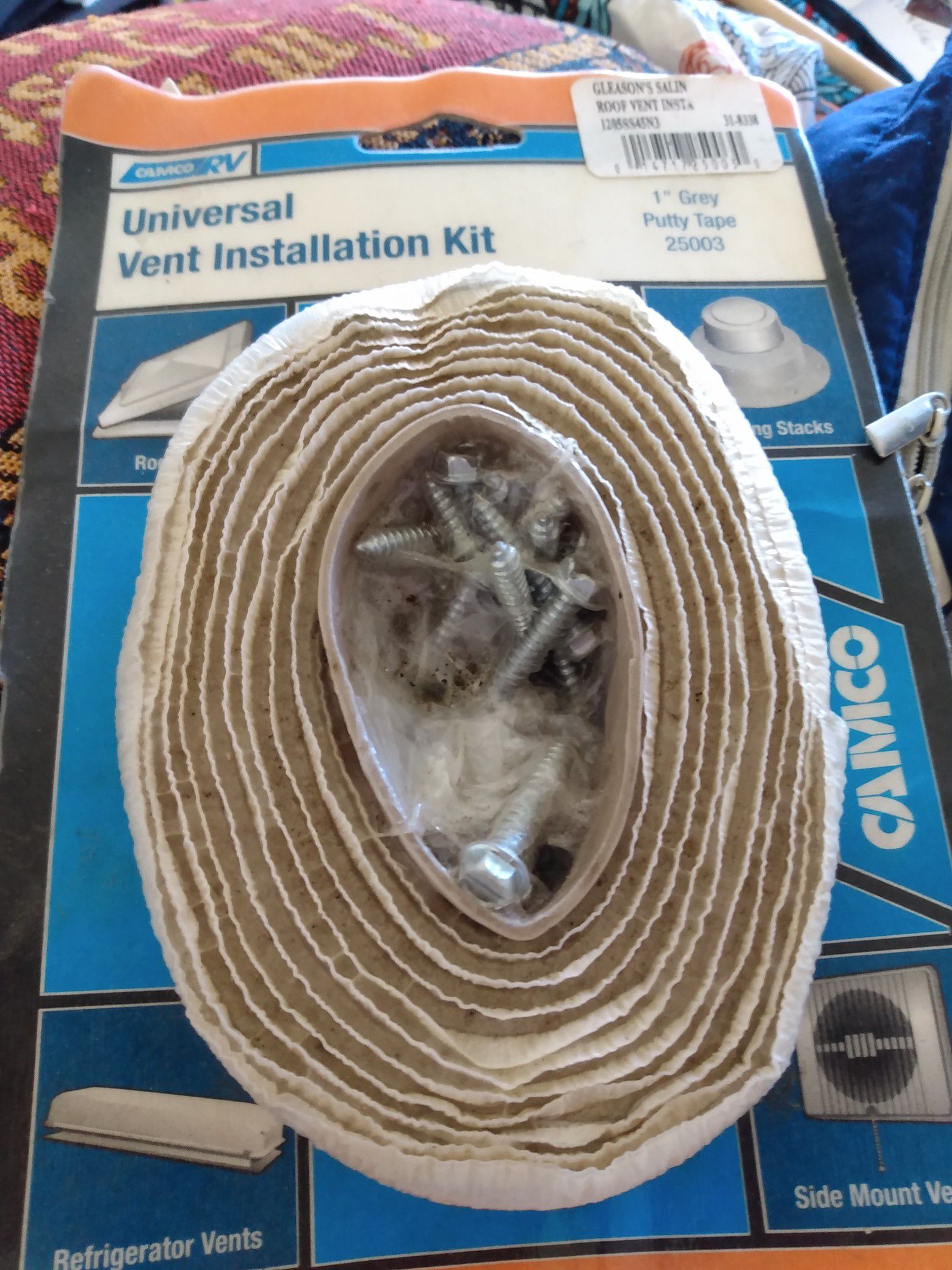 Universal vent installation kit
