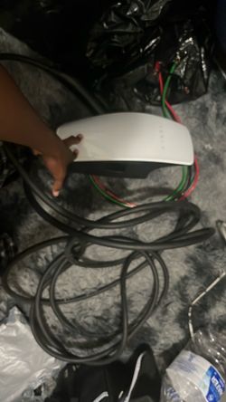 Tesla wall connecter