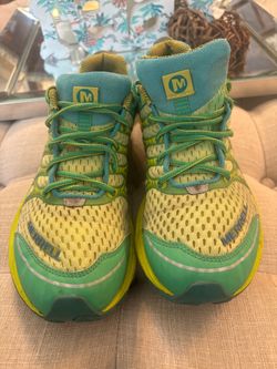 Merrell Trail Running Sneakers. Size 9