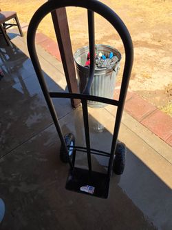 Milwaukee hand truck dolly