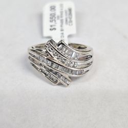 10kt White Gold Diamond Ring 