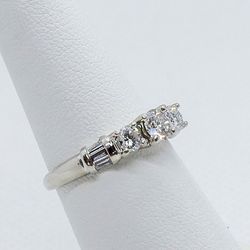 Platinum Diamonds Ring