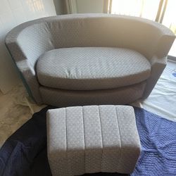 Sleeper Sofa (Loveseat)