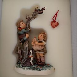 Hummel - Here’s My Heart 766 w/ COA and Box