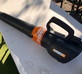 *READ DESCRIPTION* Worx Turbine Leaf Blower Corded