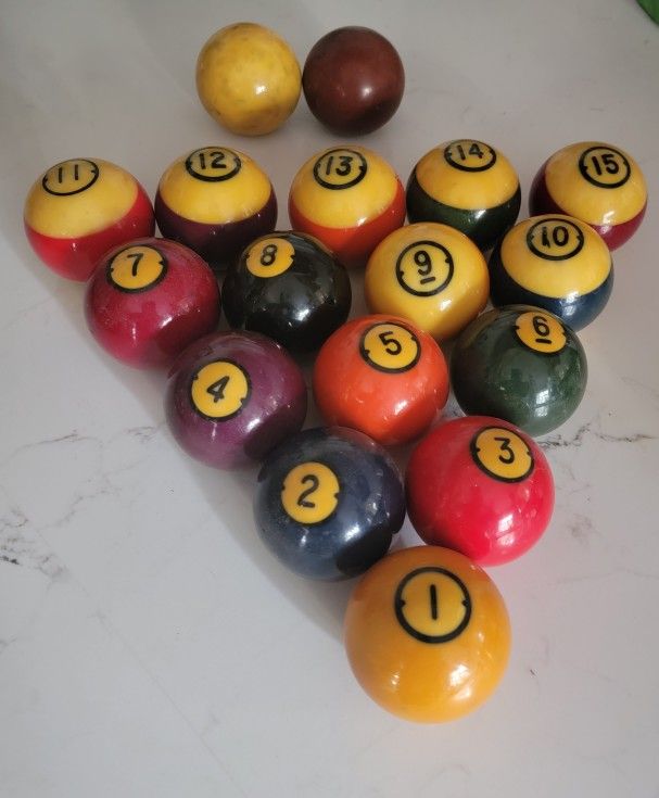 Vintage Retro MCM Pool Balls Full Set