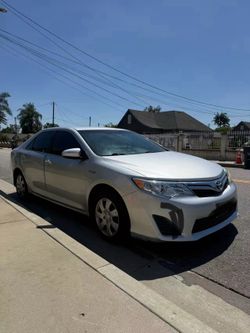 2013 Toyota CAMRY hybrid
