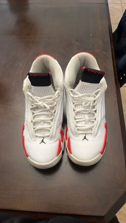 Jordan 14 size 10 candy cane last shot