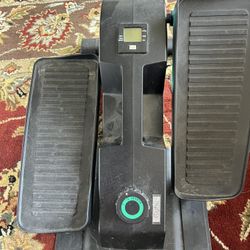 Food Pedal Machine