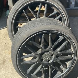 Four BLAQUE DIAMOND rims for A Lexus. with tires  used . 225/35 ZR20