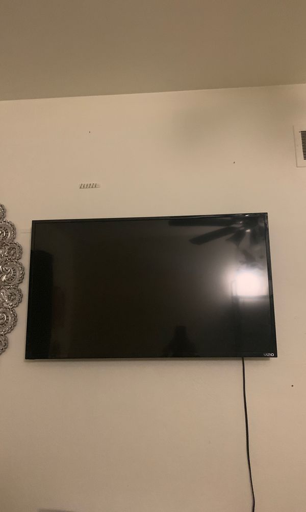 36 inch Vizio Smart TV for Sale in San Diego, CA OfferUp