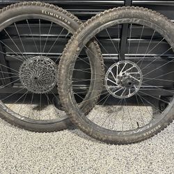 Roval Traverse Alu 29" Wheelset