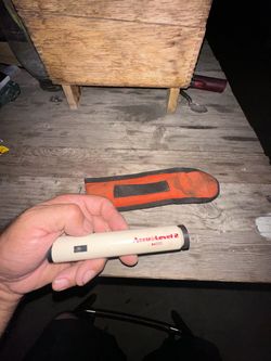 Accu-level 2 hand leveler with case 4200