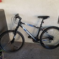 Diamonback sorento bike 26" small frame 