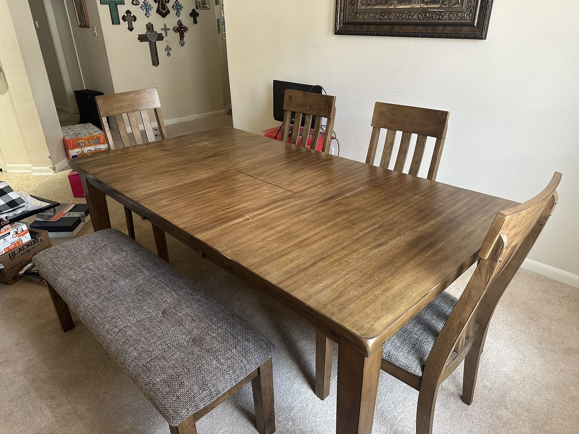 Dining Room Table Set 