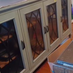 Accent Console/ Buffet 