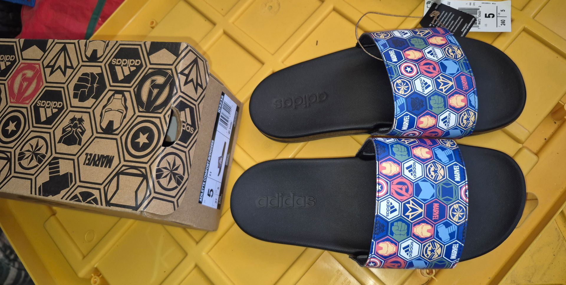 New boys adidas sandals size 5
