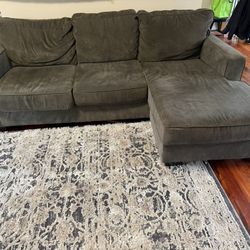 L-Shaped/sectional Couch (Sofa) 
