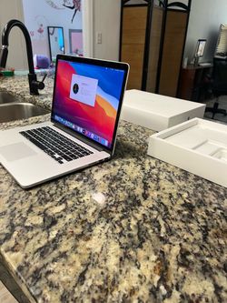 MacBook Pro 15’ Nice Big Screen 16GB Ram Core i7 Excellent Condition