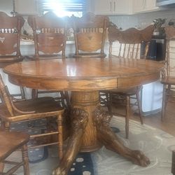 Dining Room Table 