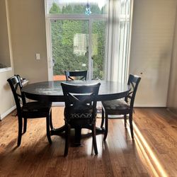 Round dining Table 60” ( Pottery Barb) With 4 Chairs