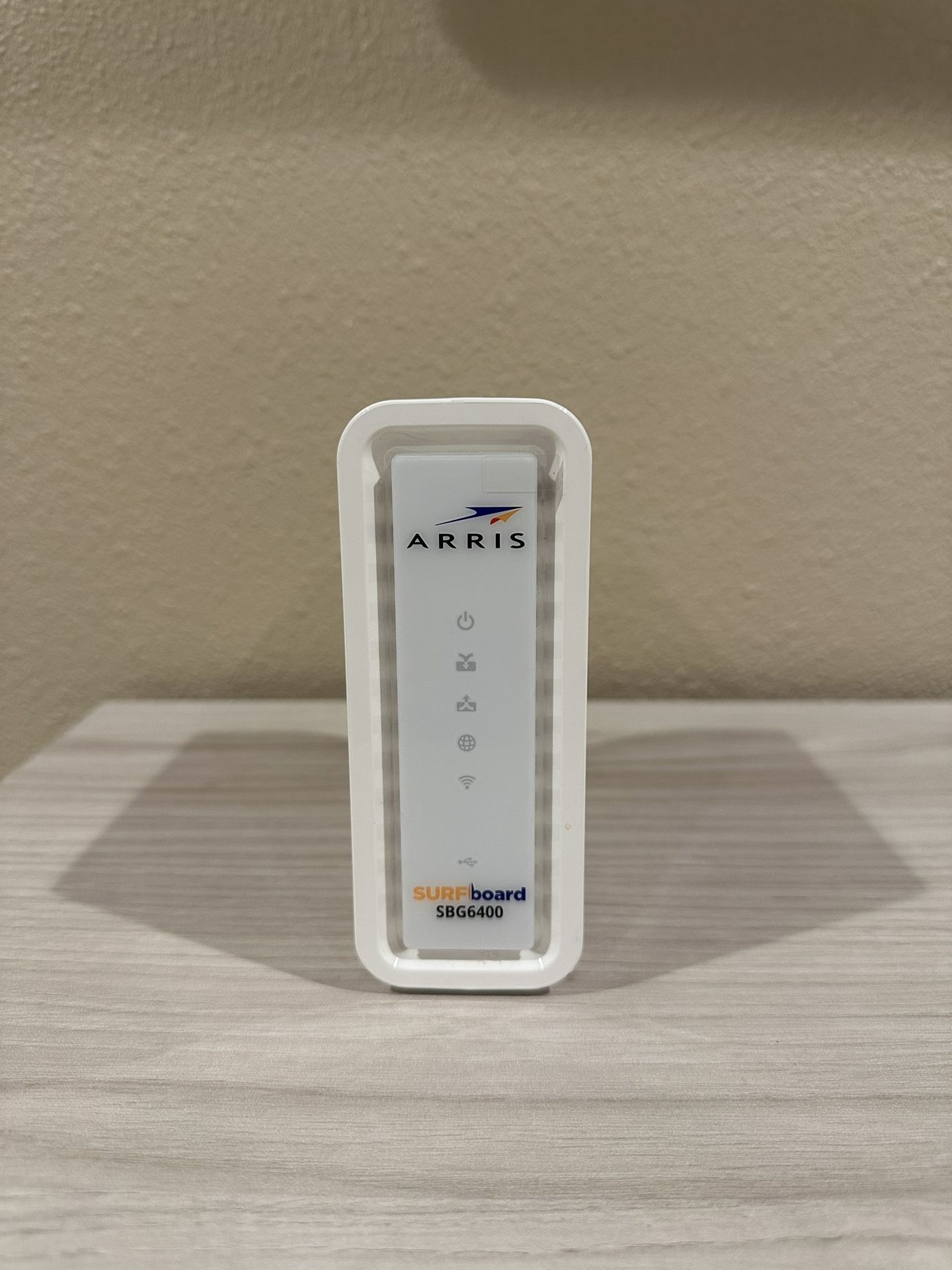 Arris Surfboard SBG6400 Modem & WiFi Router