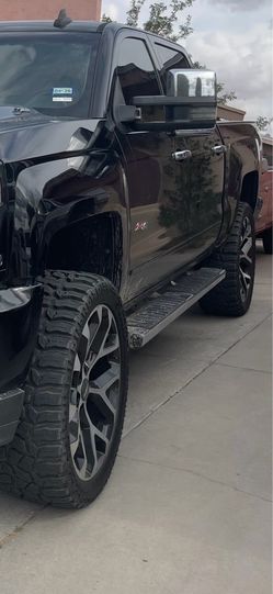24’ snowflakes wheels and tires