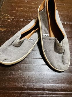 Toms Shoes 